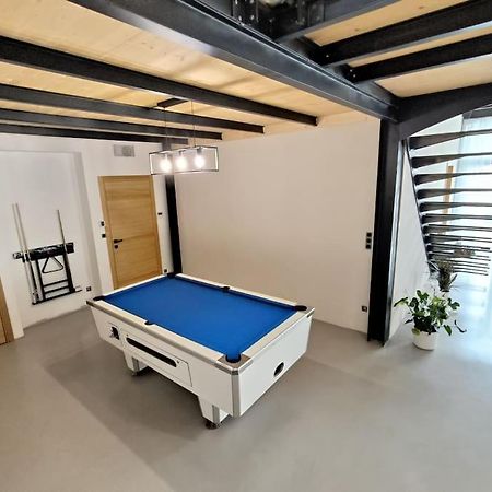 Industrial Luxury Nimes & Arles Villa บูแคร์ ภายนอก รูปภาพ