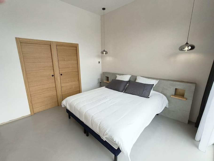 Industrial Luxury Nimes & Arles Villa บูแคร์ ภายนอก รูปภาพ