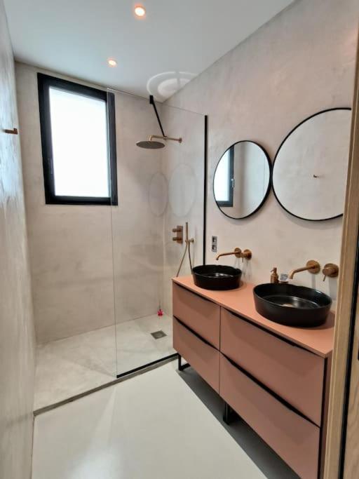 Industrial Luxury Nimes & Arles Villa บูแคร์ ภายนอก รูปภาพ
