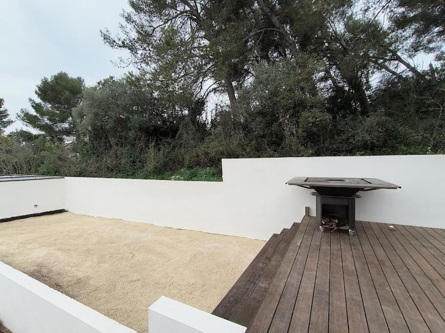 Industrial Luxury Nimes & Arles Villa บูแคร์ ภายนอก รูปภาพ